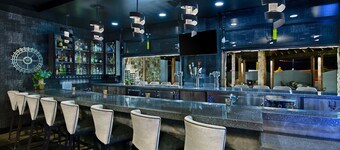 Oxford Suites Sonoma County