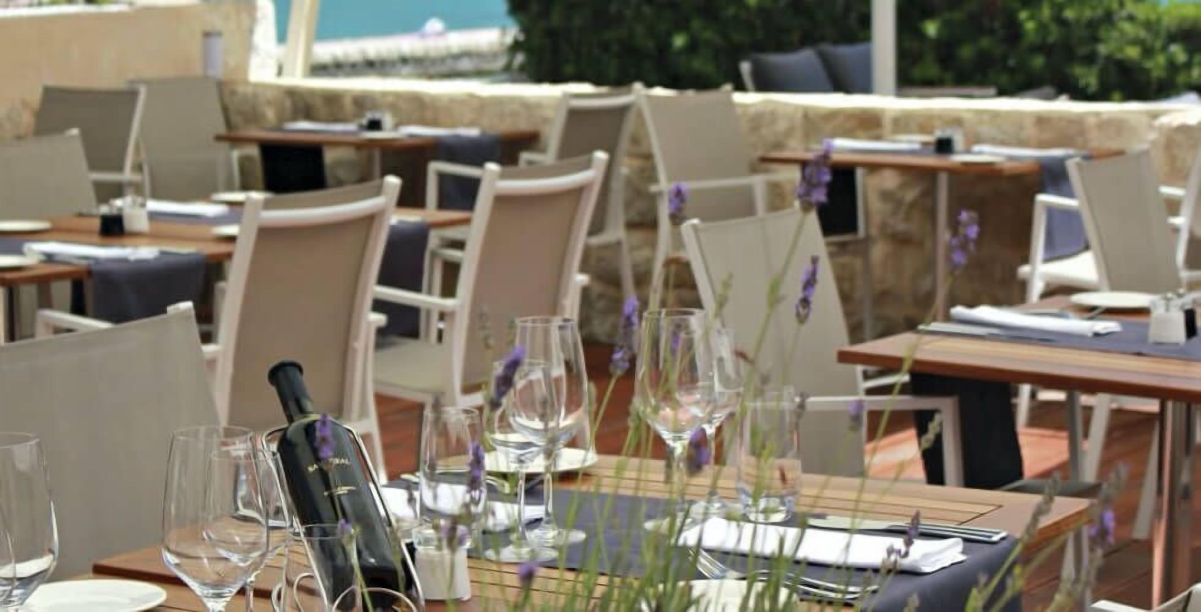 breakfast, lunch, dinner served; beach views