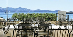 Breakfast, lunch, dinner served; beach views - Maistra Select Srebreno Premium Apartments  (Zupa dubrovacka)