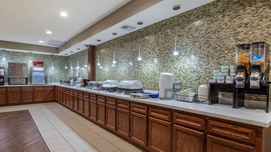 Best Western Plus Galveston Suites