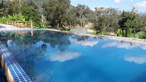 Outdoor pool - Mahout Hotel (Luang Prabang)