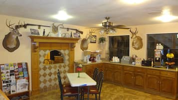 Breakfast area