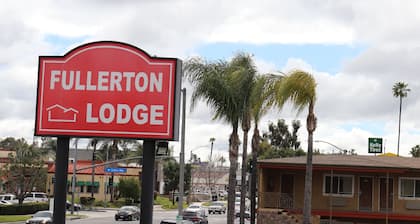 Fullerton Lodge