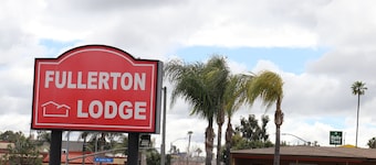 Fullerton Lodge