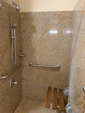 Towels - Fullerton Lodge (Fullerton)