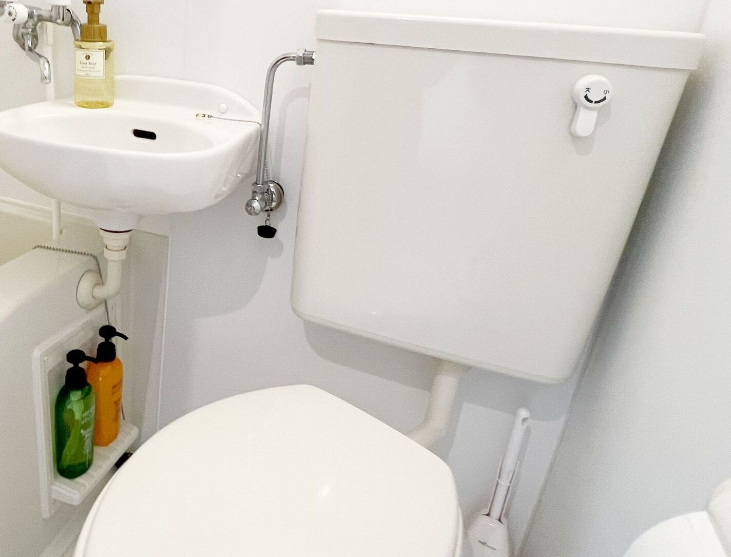 japanese style room (1-3 occupants), non-smoking | bathroom | combined shower/bathtub, free toiletries, hair dryer, slippers