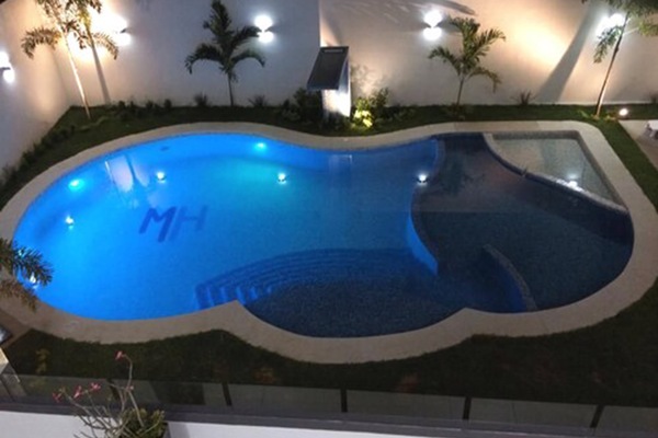 Outdoor pool, sun loungers