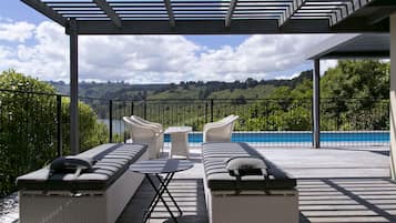 Luxury-Villa, 2 Schlafzimmer, eigener Pool (Tatamoana) | Terrasse/Patio