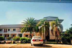 Front of property - Tararin (Chiang Saen)