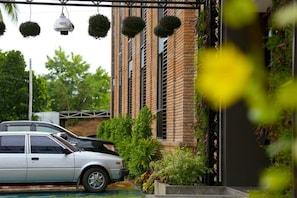 Exterior - The Coconut Hotel (Lampang)