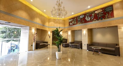 Central Beacon Hotel Surat