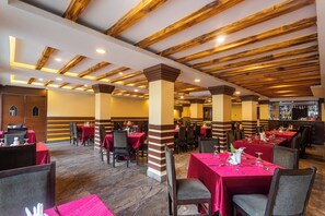 Restaurant - Yellow Pagoda Hotel (Kathmandu)