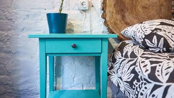 Tweepersoonskamer, gedeelde badkamer (Budget) | Een kluis op de kamer, een strijkplank/strijkijzer, gratis wifi