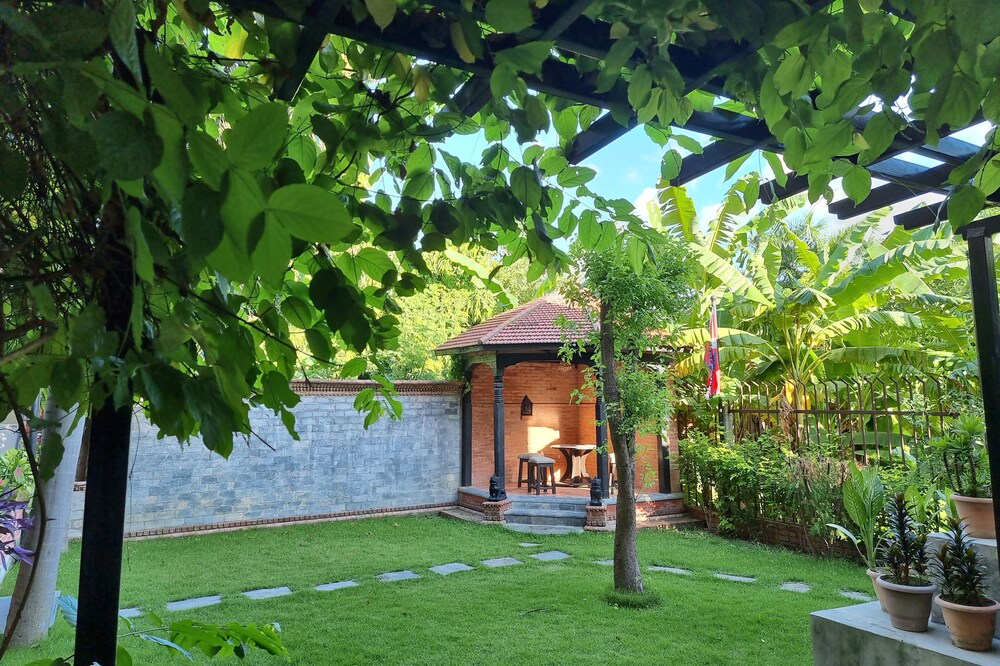 Hotel Ananda Inn