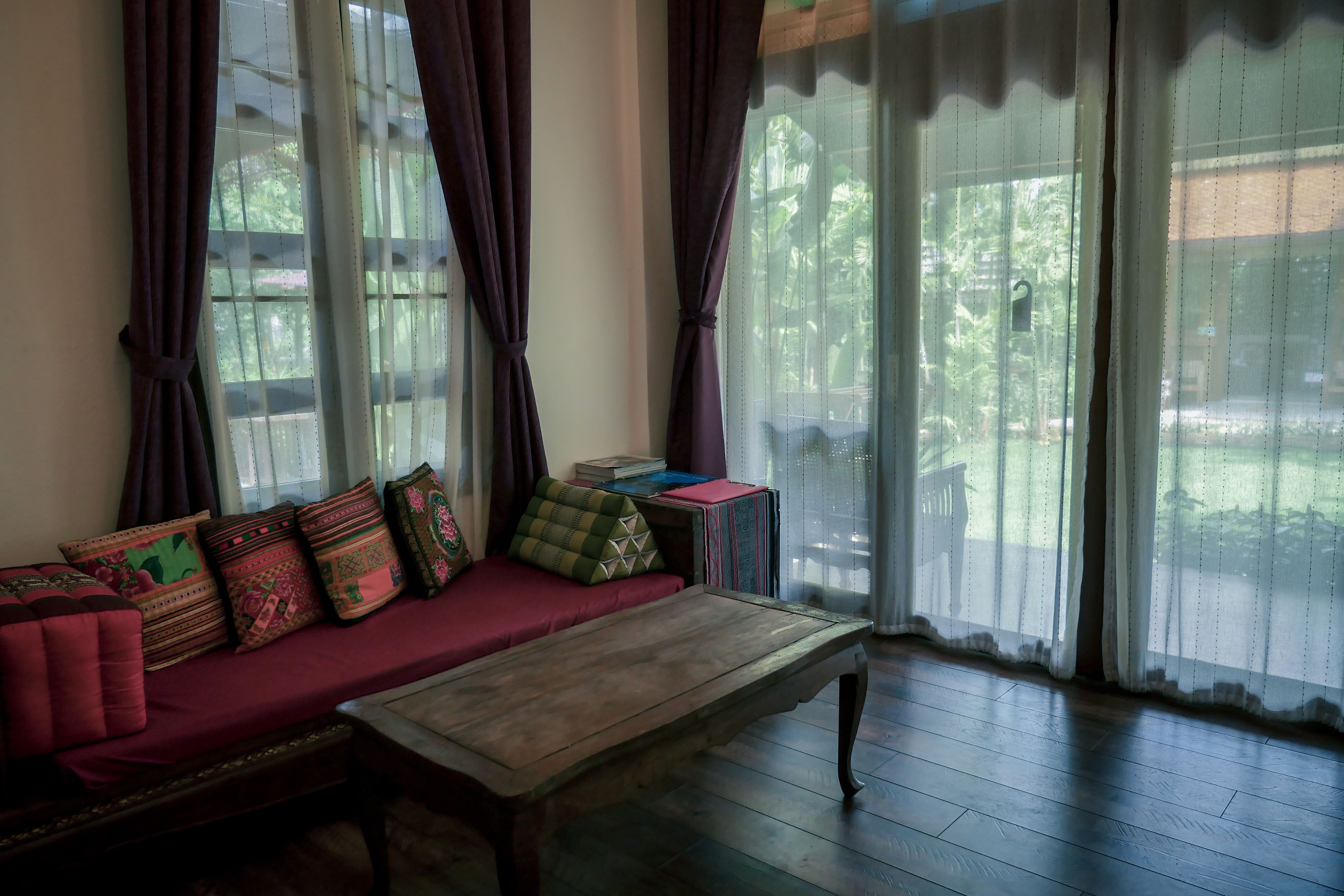 luxury double room, 1 king bed, bathtub, pool view | 1 bedroom, in-room safe, soundproofing, free wifi