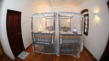 Superior Double Room | Minibar, individually decorated, individually furnished, desk