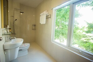Bathroom - Rio Hotel (Da Nang)