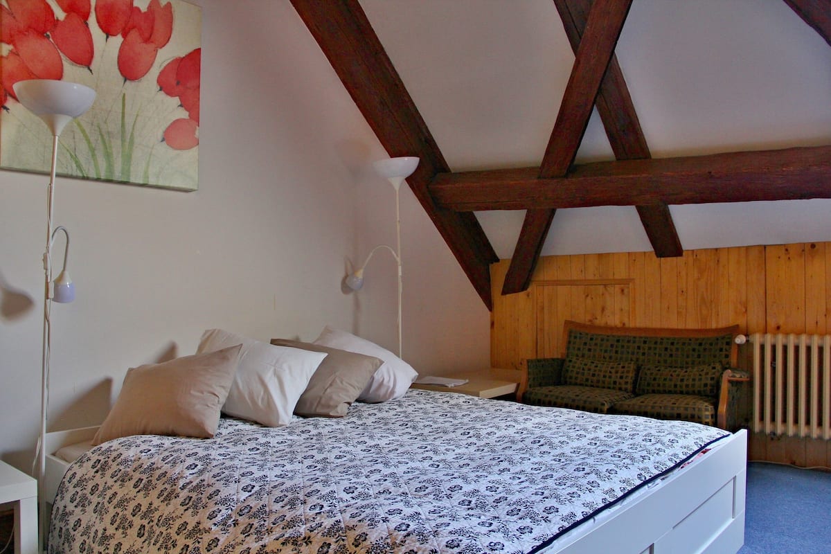 1 bedroom, soundproofing, free WiFi, bed sheets