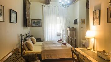 Superior Triple Room, Multiple Beds, Garden View | 1 bedroom, soundproofing, free WiFi, bed sheets