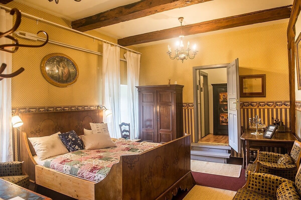 Deluxe Double Room, 1 Queen Bed, Garden View