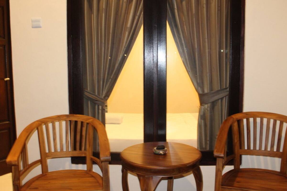 in-room safe, free wifi, bed sheets