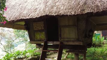 Cottage (Native, Good for 3)