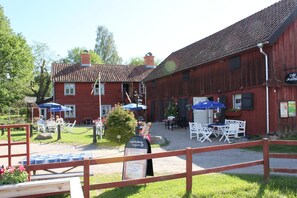 Exterior - Mallboden Café & Vandrarhem (Motala)