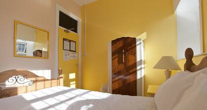 Hostel Connect