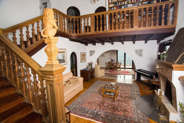 Villa, 2 chambres, vue montagne | Coin séjour
