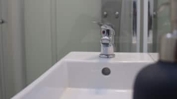 Comfort Double Room, 1 Double Bed, Private Bathroom | Bathroom | Towels