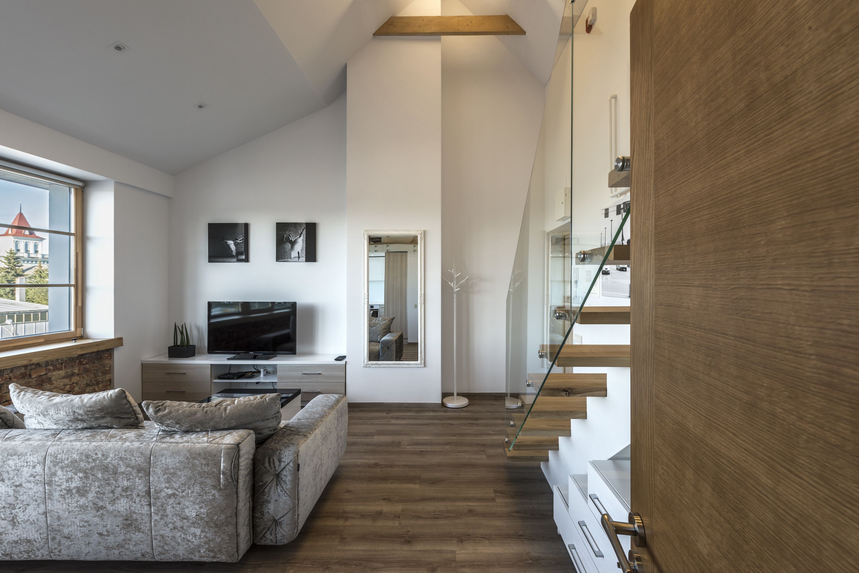 Panoramic Studio, City View | Premium bedding, individually decorated, individually furnished