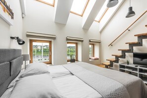 Exclusive Loft, River View | View from room