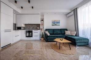 Leilighet | Eget kjøkken | Kjøleskap, mikrobølgeovn, kokeplater og vannkoker