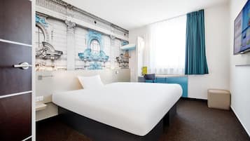 Escrivaninha, quartos à prova de som, ferros/tábuas de passar roupa