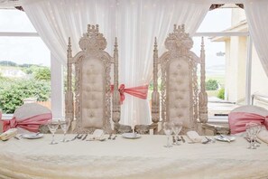 Indoor wedding - The Strand Hotel (Ballyliffin)