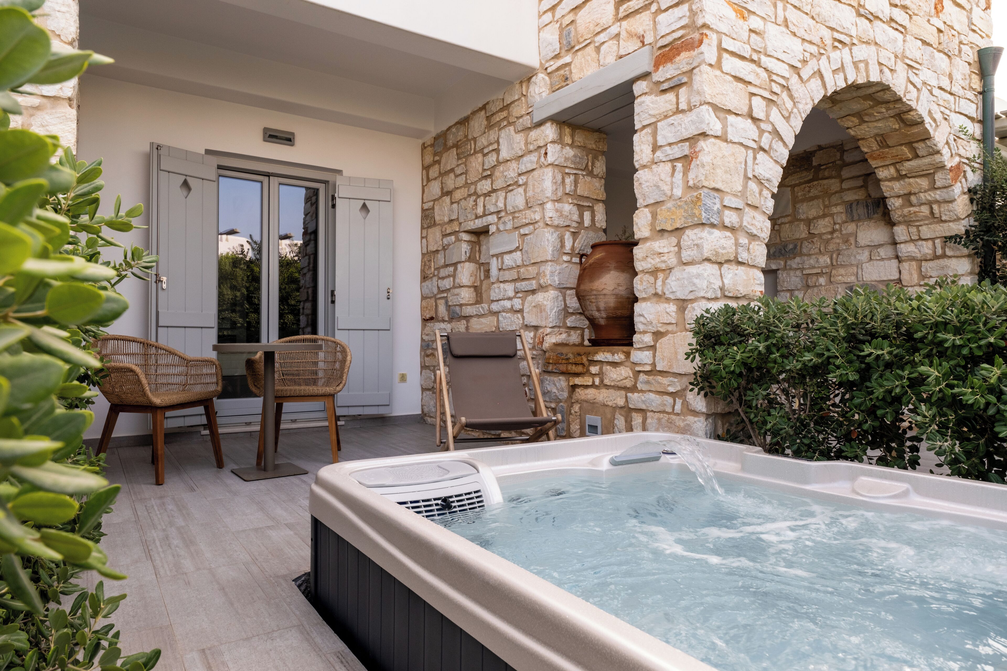 double room, jetted tub | private spa tub