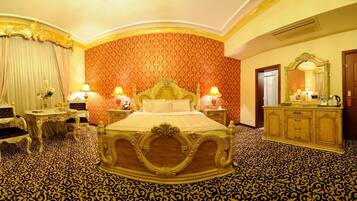 Zimmersafe, individuell dekoriert, individuell eingerichtet