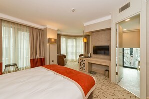 Premium bedding, minibar, in-room safe, desk - Mare Park Hotel (Istanbul)