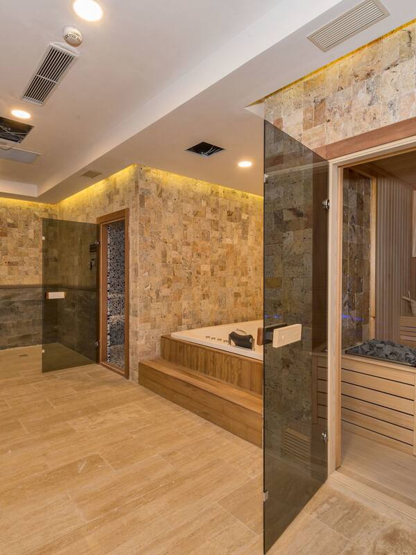 Couples treatment room(s), Turkish bath/hammam, body treatments