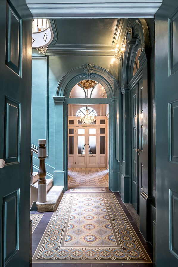 Hallway - Charm Palace (Porto)