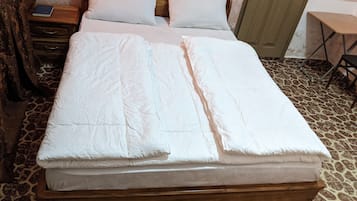 Chambre, 1 grand lit, fumeurs | Literie de qualité supérieure, couette en duvet d'oie