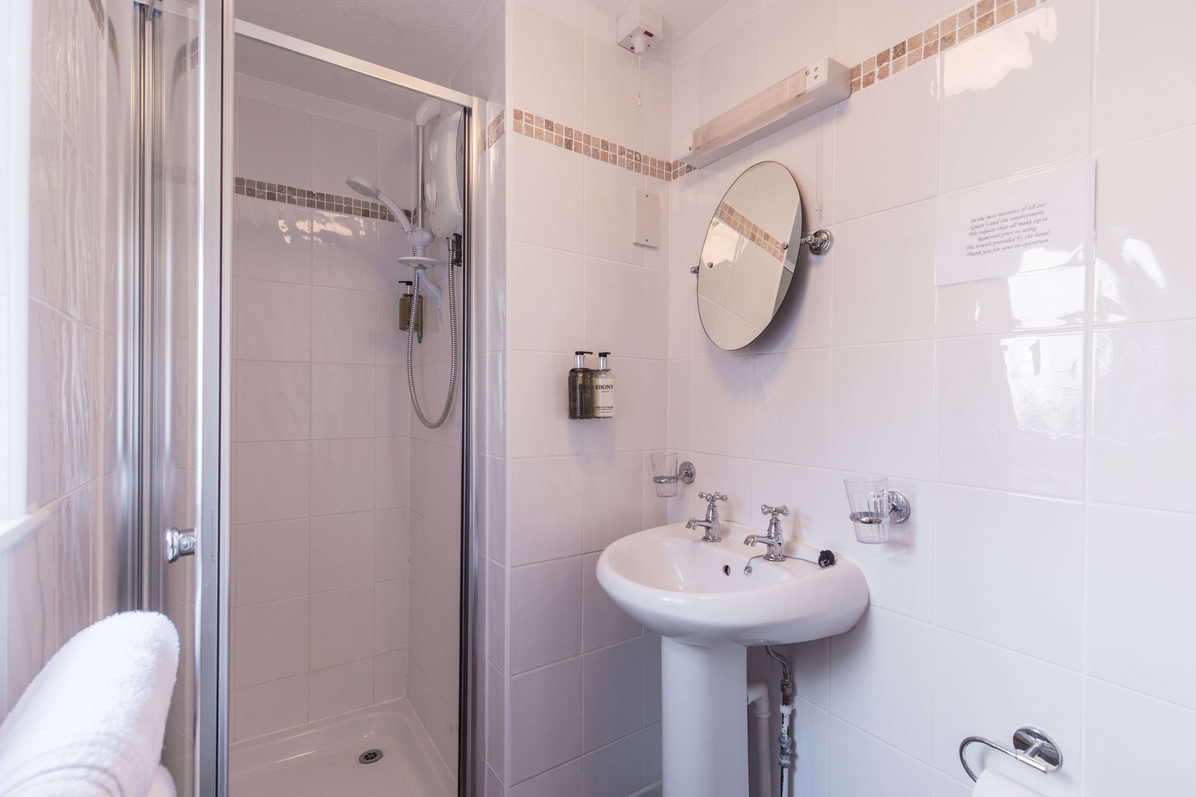 twin room, ensuite, garden view (room 11) | bathroom | hair dryer, towels, soap, shampoo