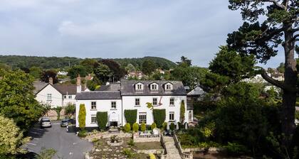 Mount Pleasant Hotel