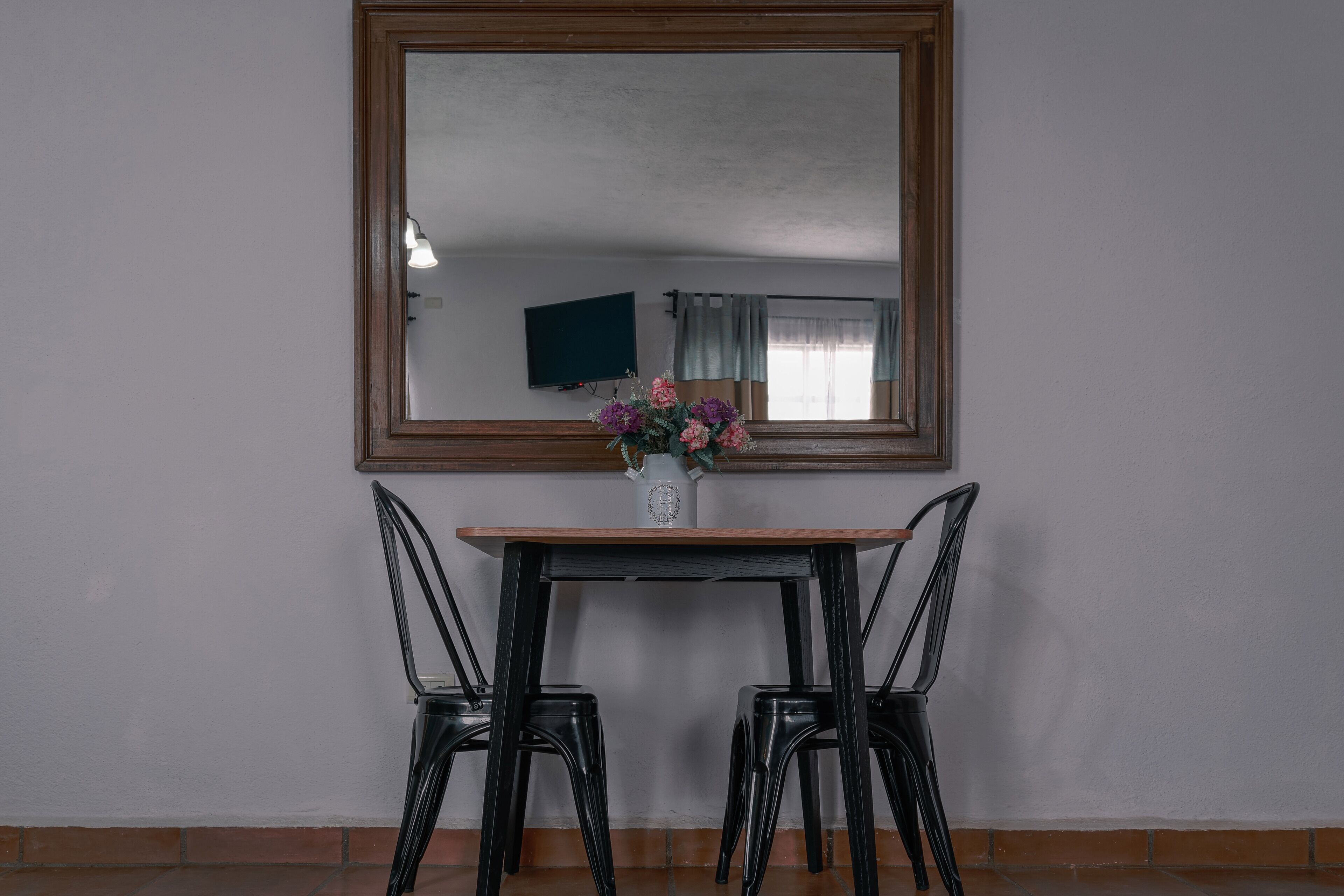 grand room | iron/ironing board, free wifi