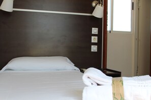 Blackout curtains, free WiFi - Hotel Sagunto (Sagunto)