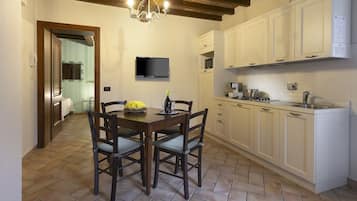 Apartment, 1 Bedroom, Accessible | Private kitchen | Full-size fridge, microwave, stovetop, coffee/tea maker