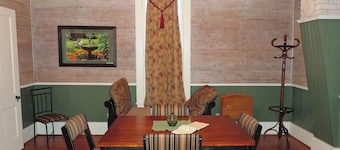 High Street Guesthouse