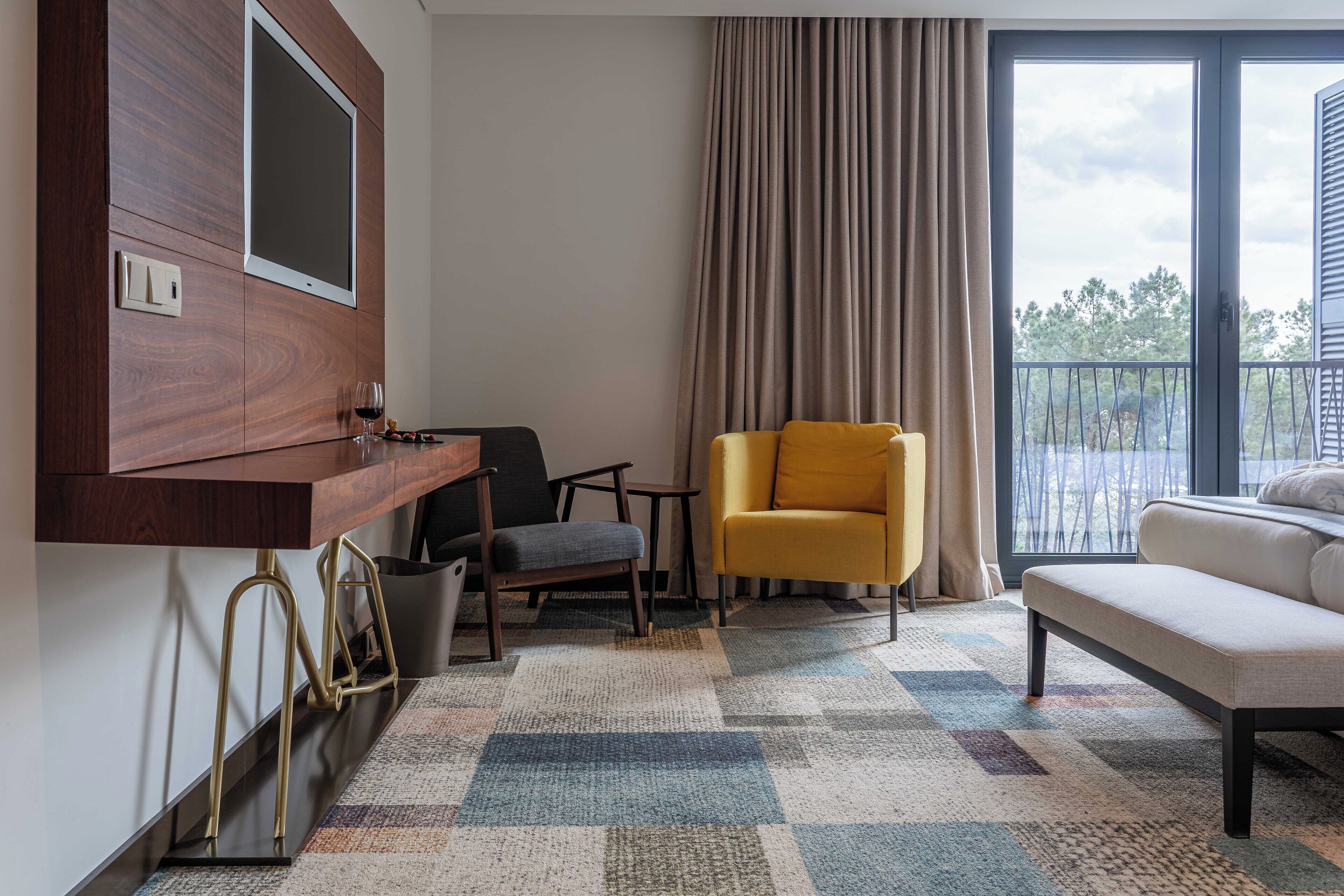 superior twin room | 1 bedroom, minibar, in-room safe, blackout curtains