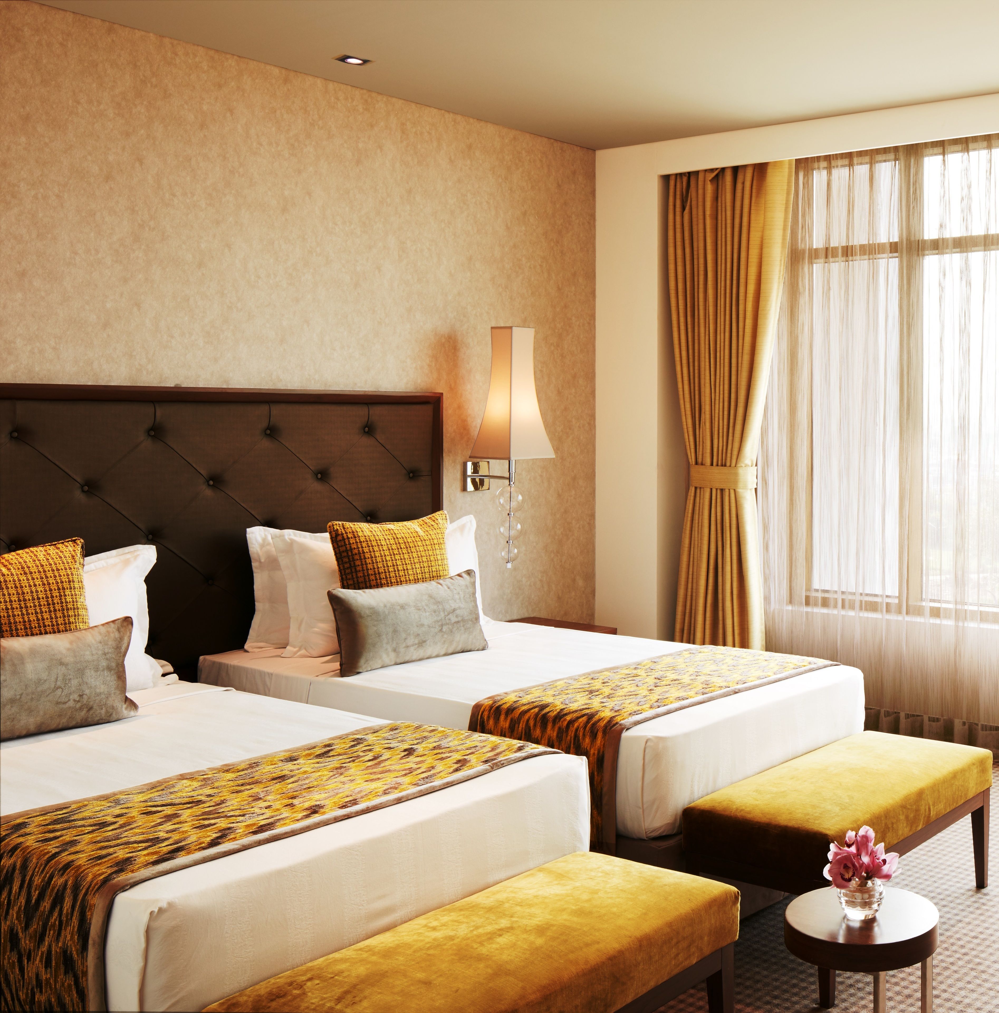 minibar, in-room safe, free wifi, bed sheets