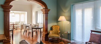 Charming Estoril Guesthouse B&B